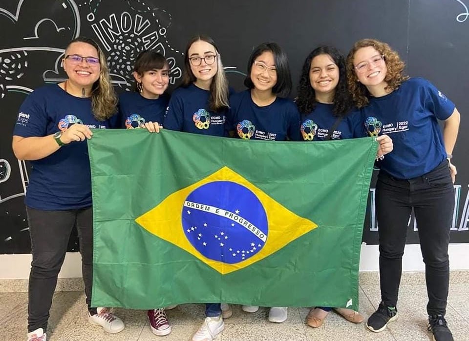 Equipe brasileira da EGMO 2022