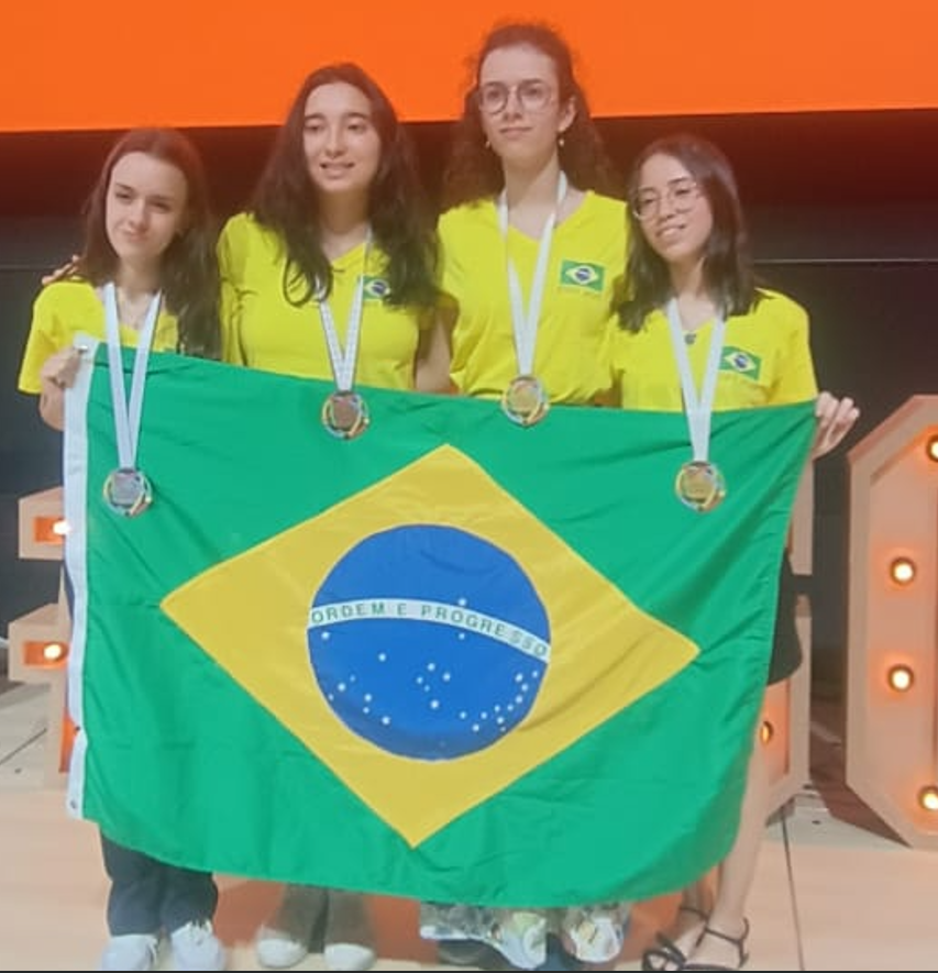 Equipe brasileira da EGOI 2025
